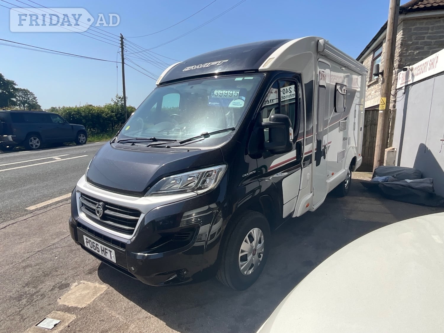 [ berth ]Swift Rio 325