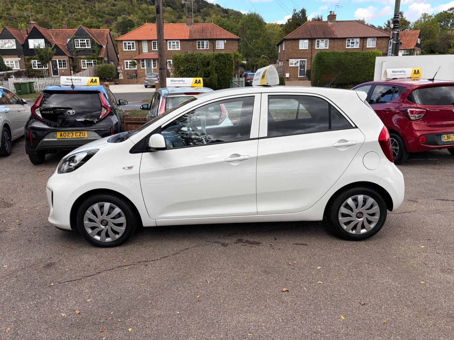 Kia Picanto 2016 - Cars in Betchworth