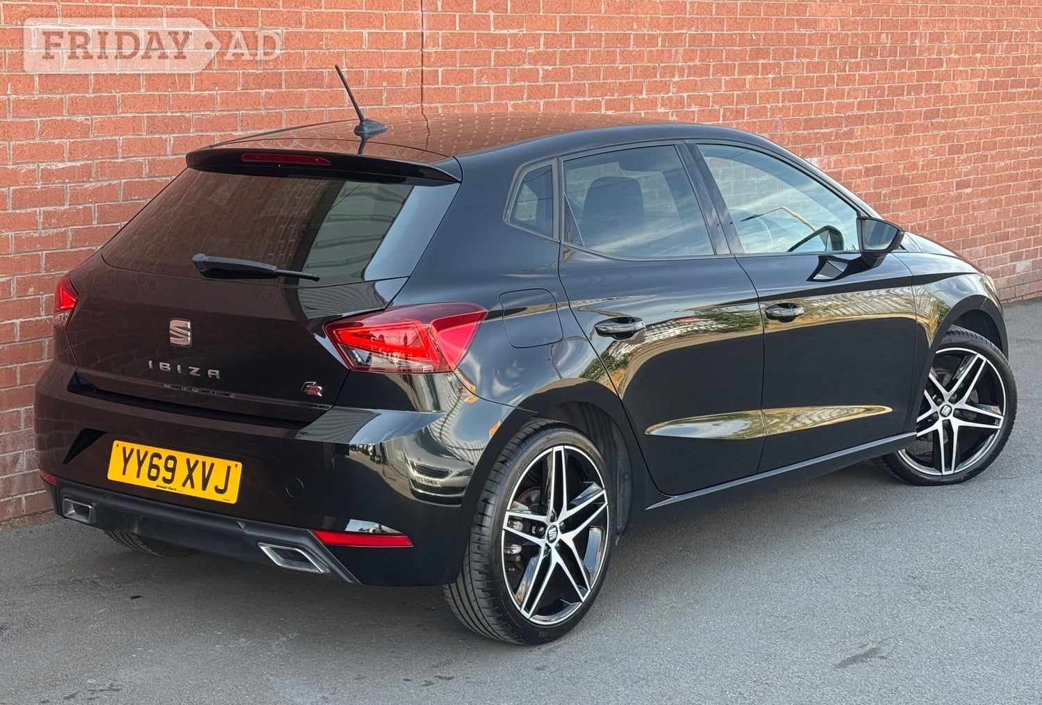 [ berth ]SEAT Ibiza
