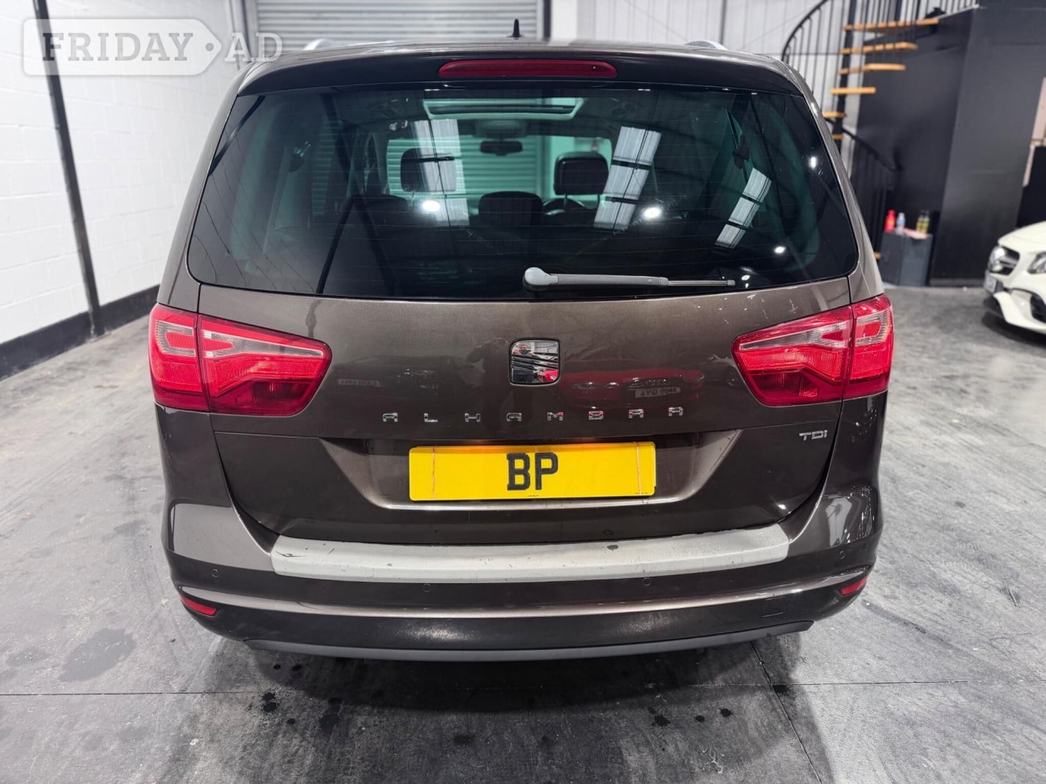 SEAT Alhambra 2015 - Cars in Bradford