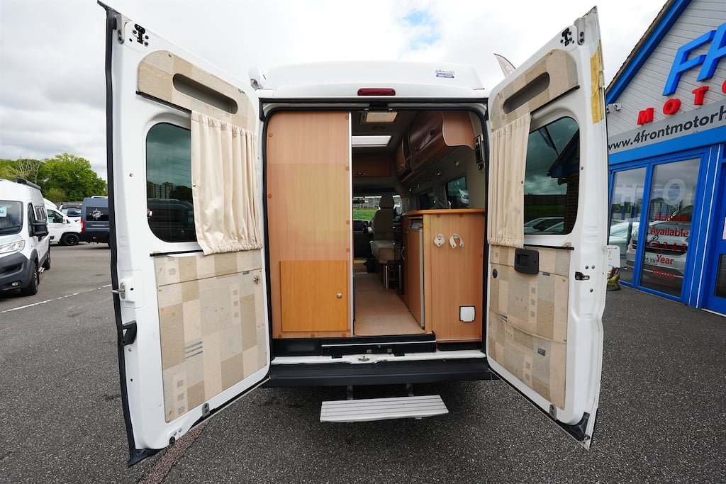 [2 berth ]Auto-Sleepers Symbol