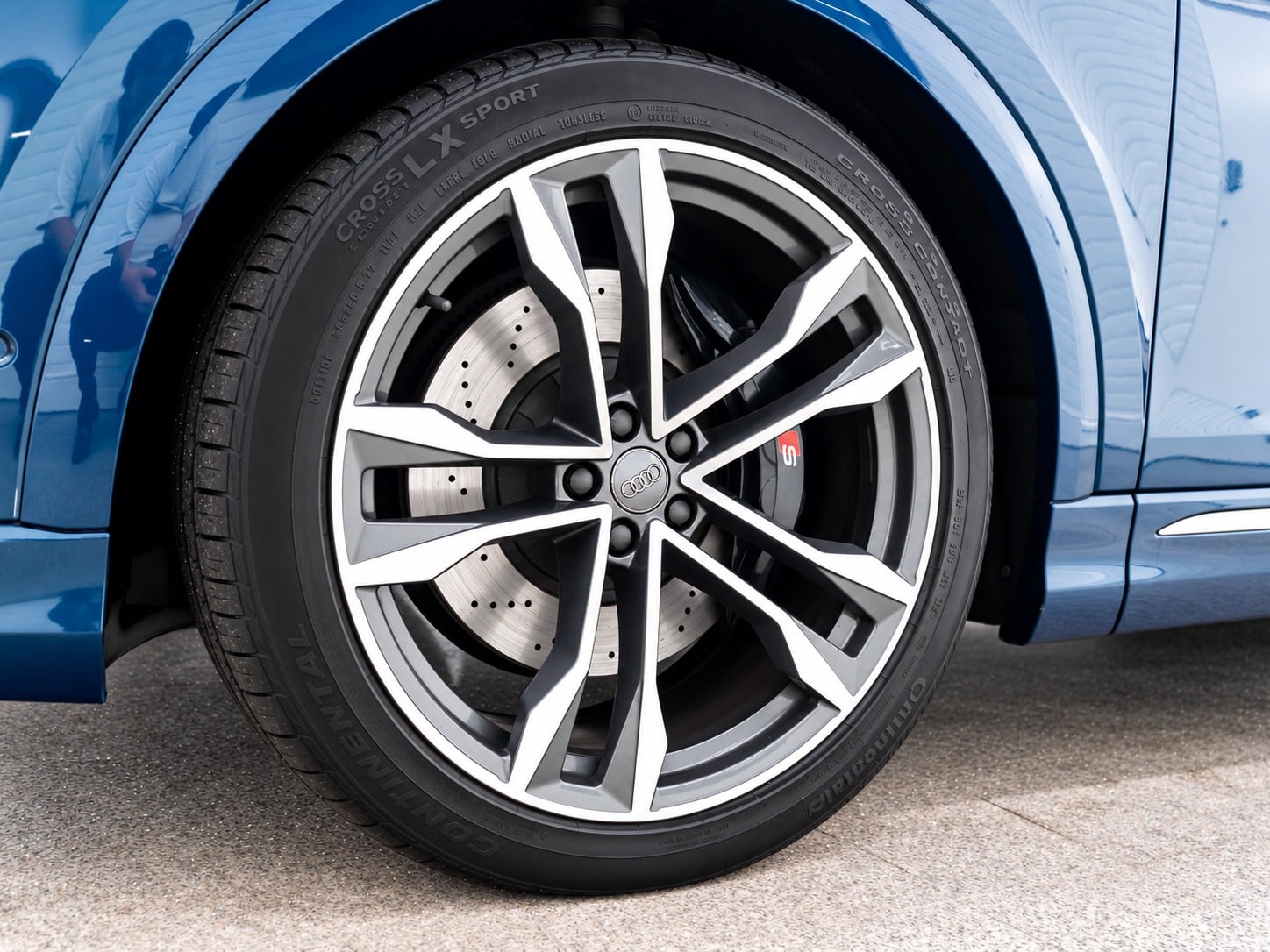 Audi SQ8 2020 - Cars