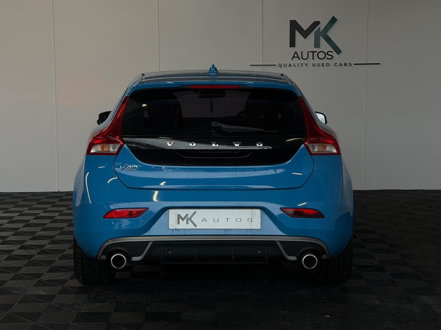 Volvo V40 2014 - Cars in Manchester