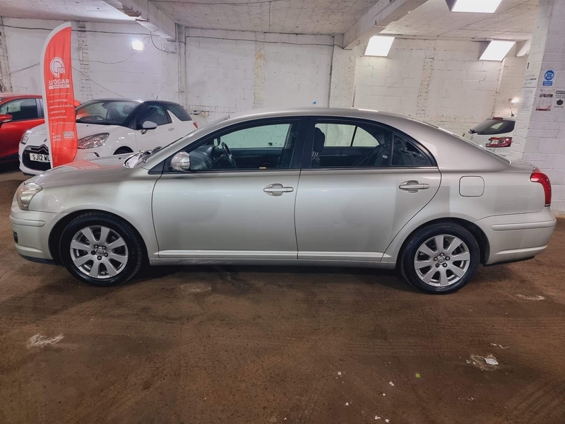 [ berth ]Toyota Avensis