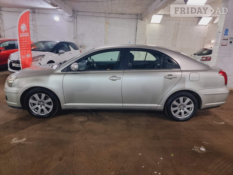 [ berth ]Toyota Avensis