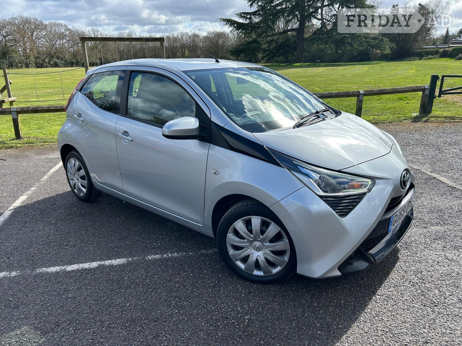 Toyota Aygo 2019 in Chertsey