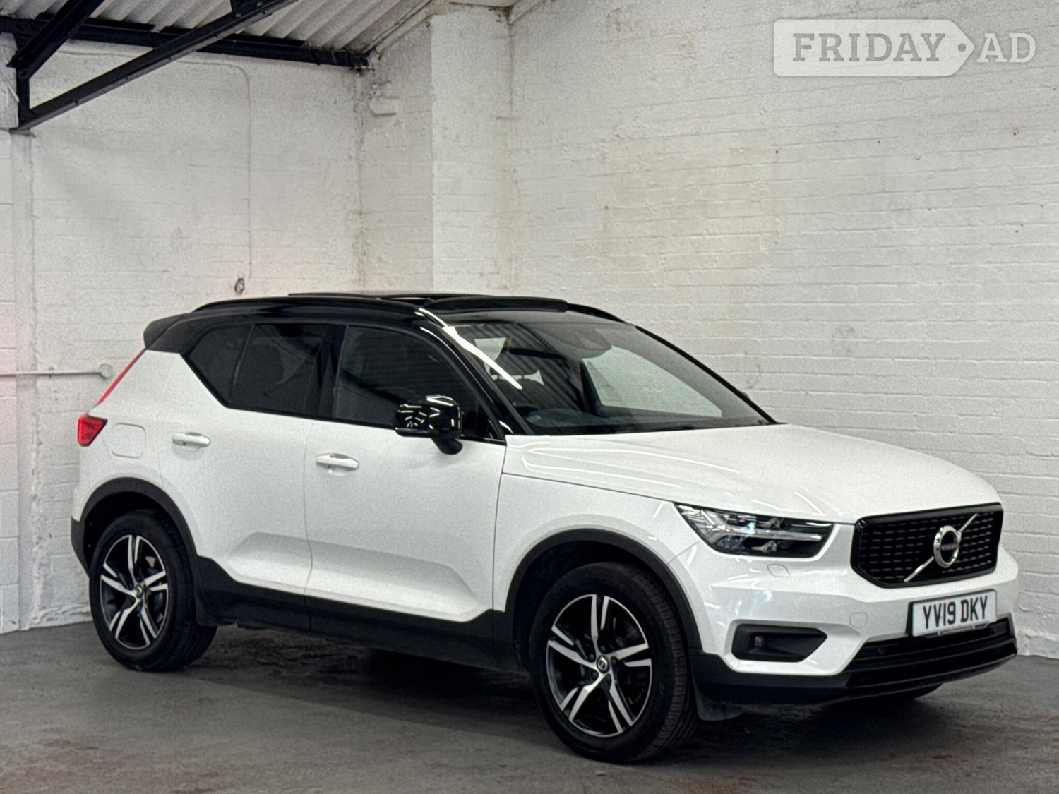 Volvo XC40 2019 - Cars in Birmingham