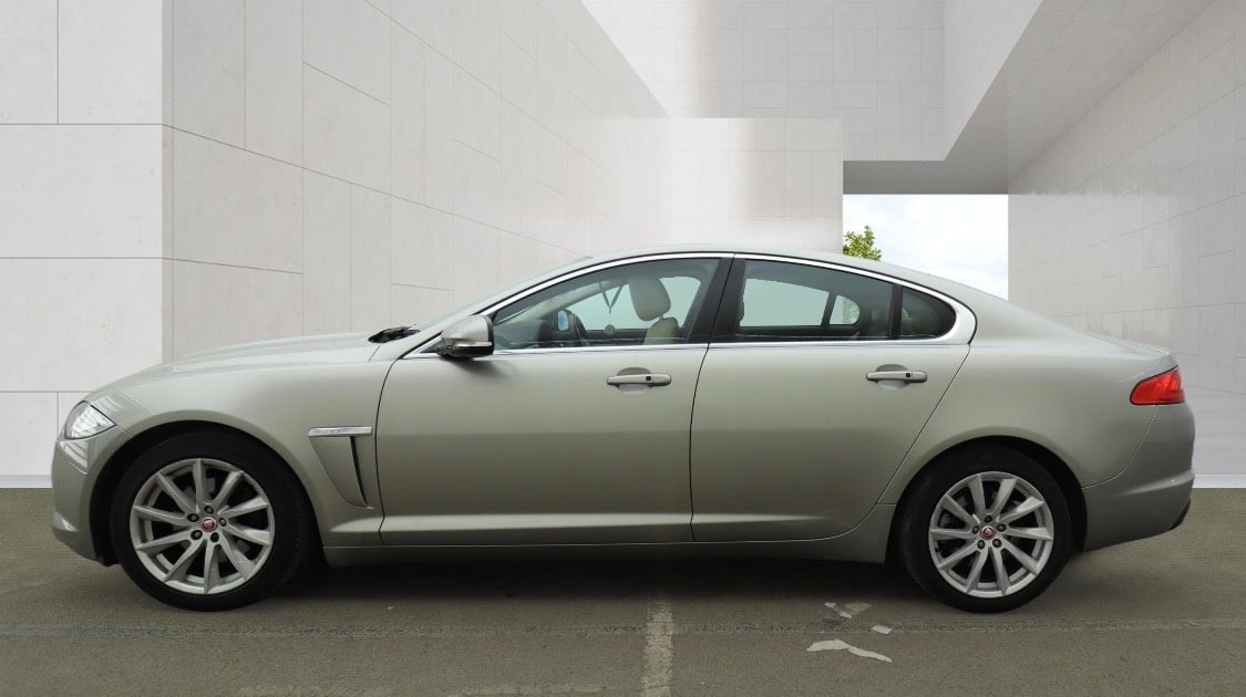 Jaguar XF 2014 - Cars