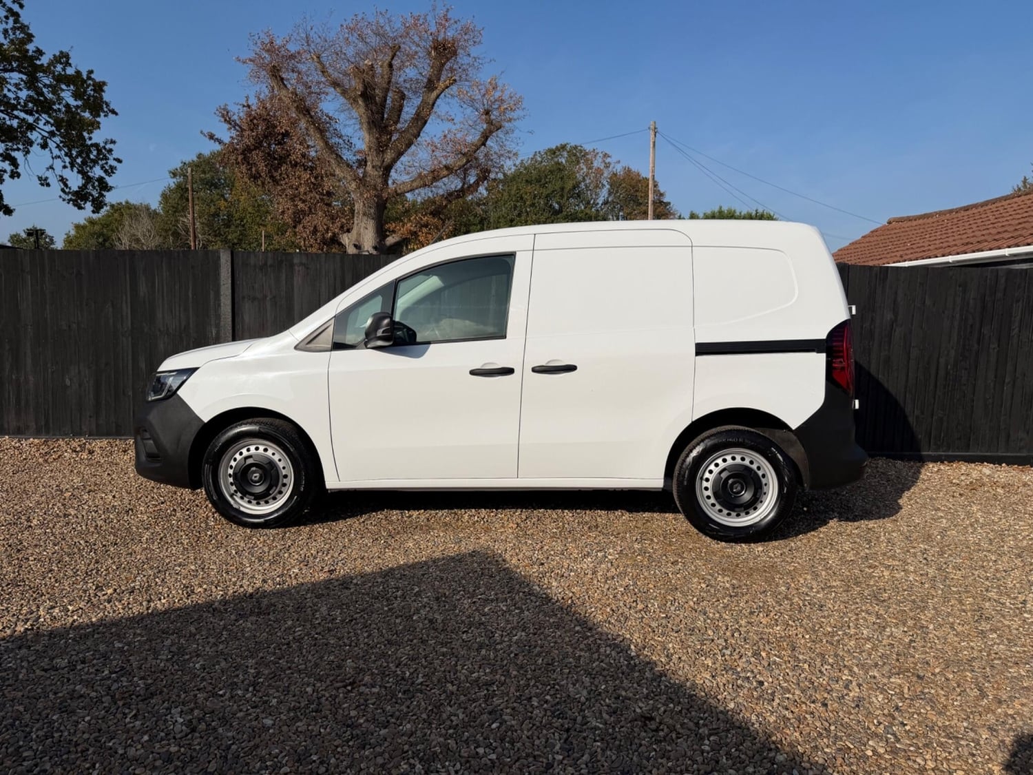 Renault Kangoo 2023 - Vans & Commercial Vehicles in Addlestone