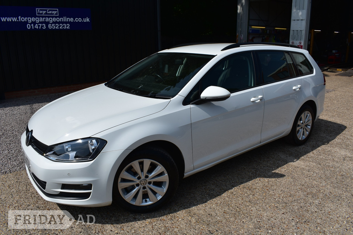 Volkswagen Golf 2015 - Cars