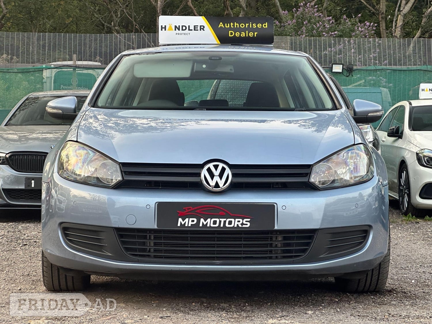 Volkswagen Golf 2010 - Cars