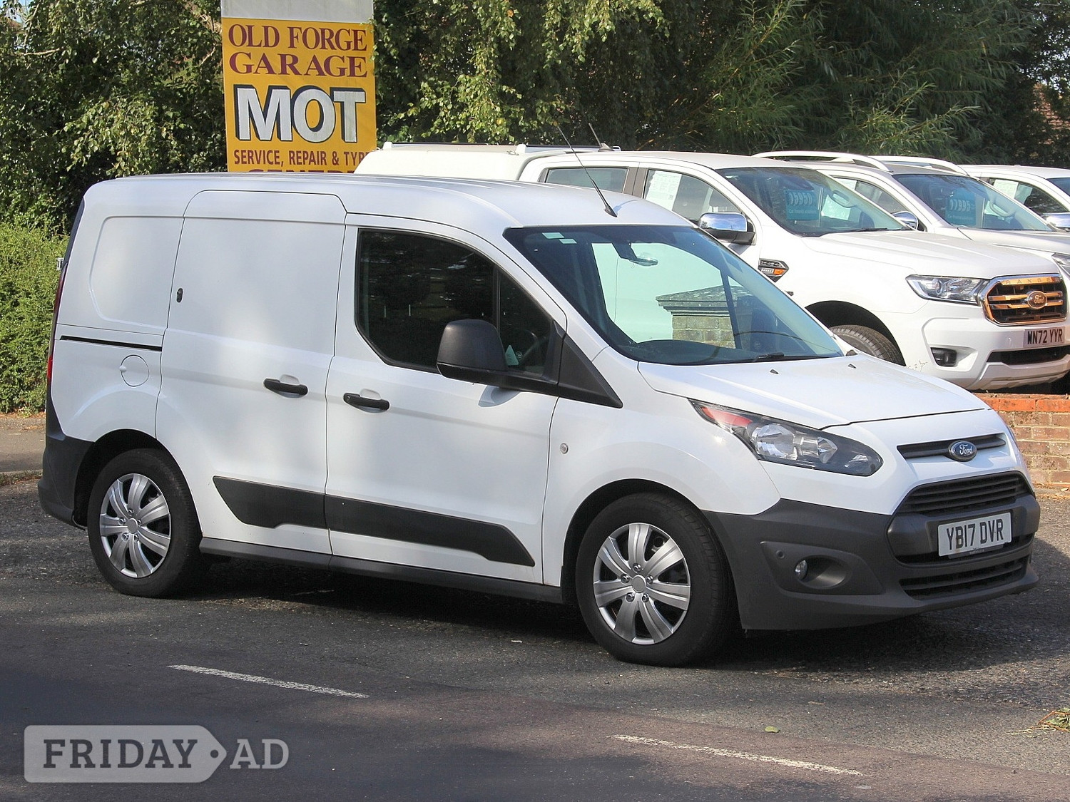 [ berth ]Ford Transit Connect