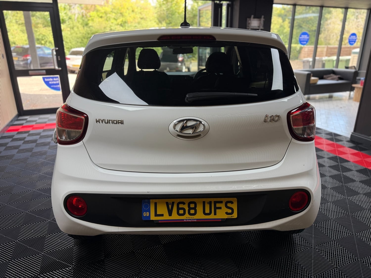 Hyundai i10 2018 - Cars in Waterlooville
