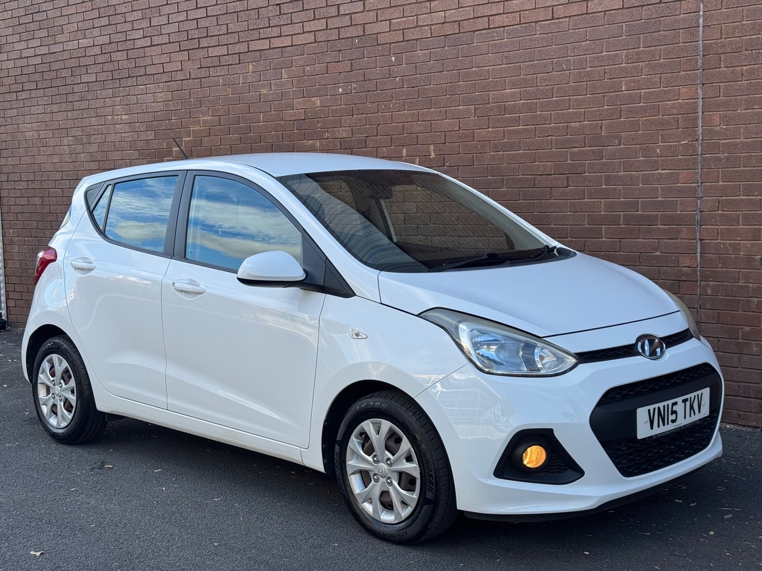 Hyundai i10 2015 - Cars