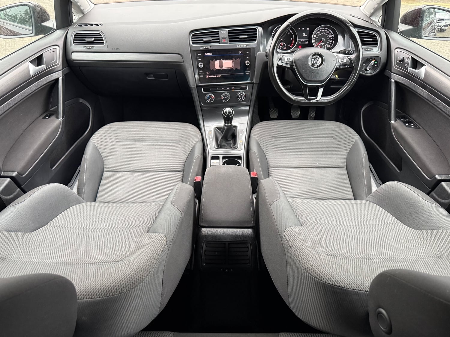 [ berth ]Volkswagen Golf
