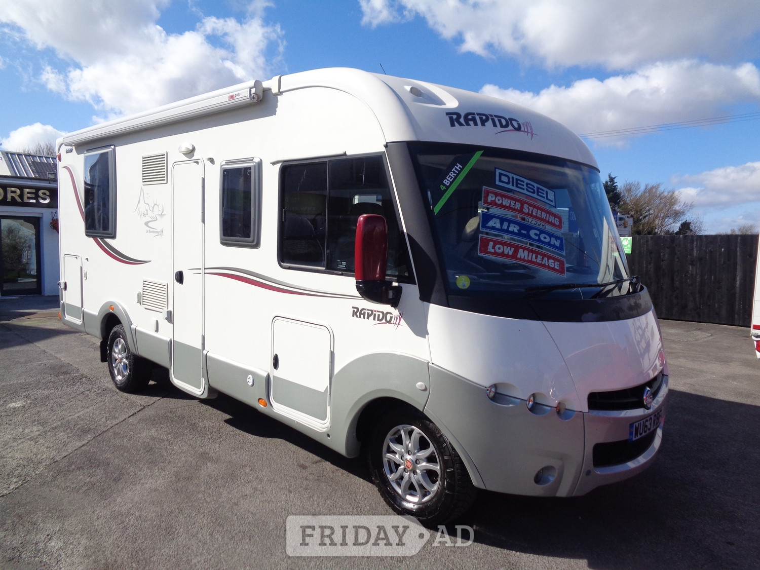 Rapido Le Randonneur 890F 2013 in Weston-Super-Mare