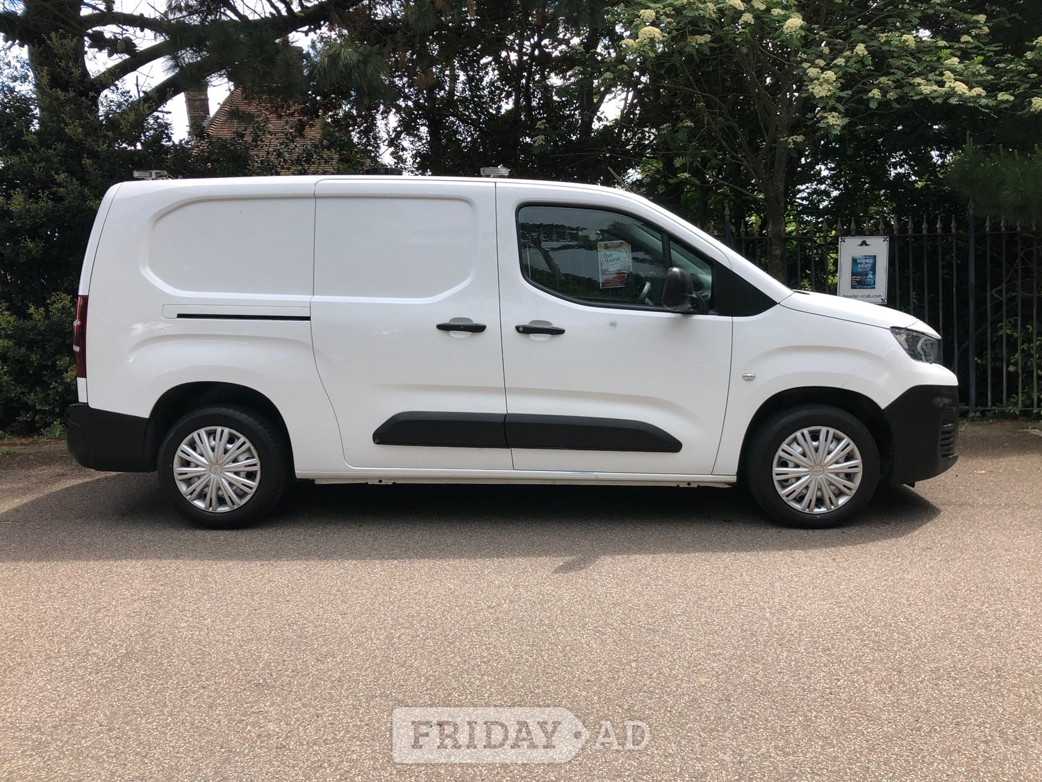 [ berth ]Peugeot Partner