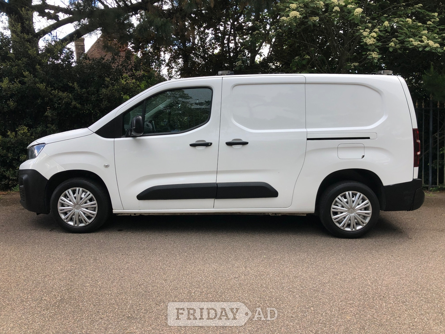 Peugeot Partner 2020 - Vans & Commercial Vehicles
