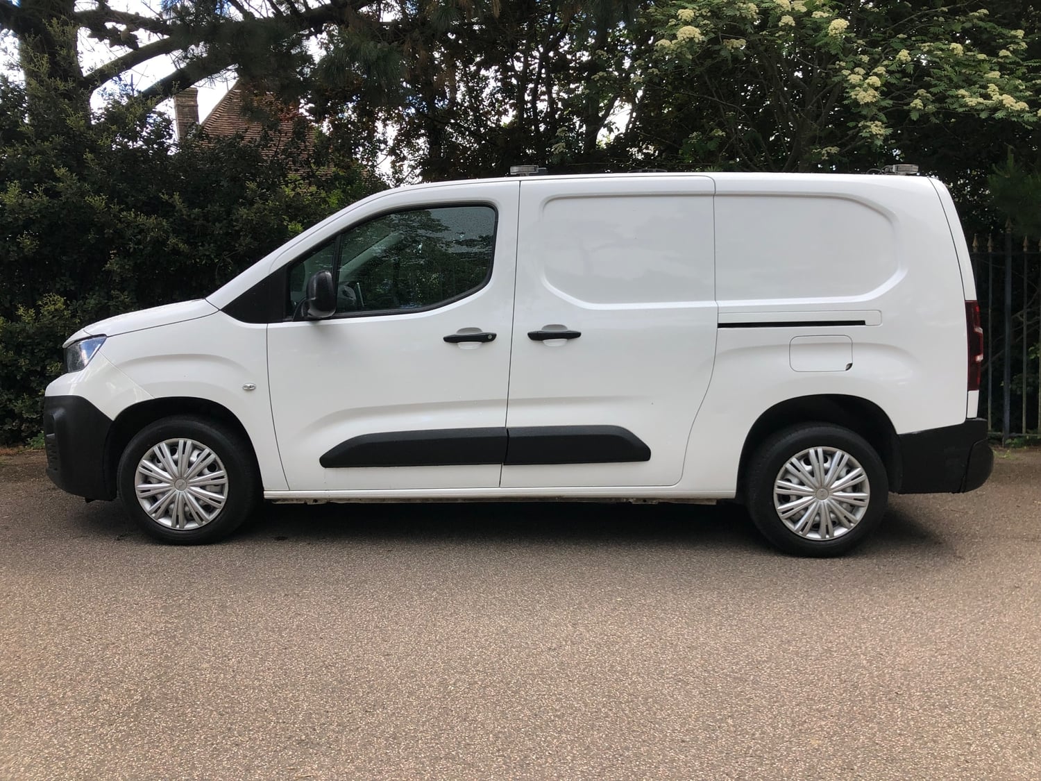 Peugeot Partner 2020 - Vans & Commercial Vehicles