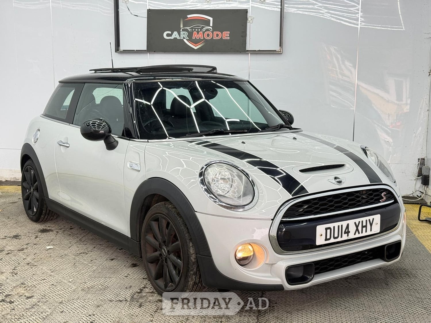 Mini Hatch 2014 in Hillingdon