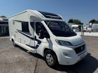 Swift Escape 695 2019