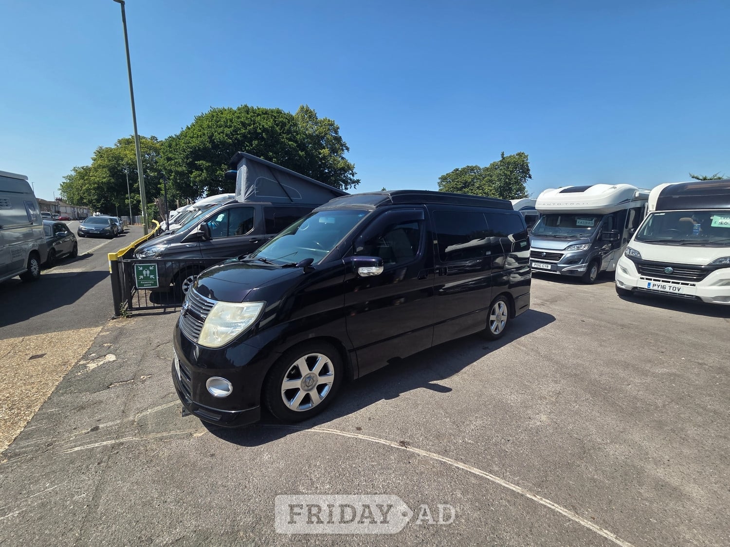 [ berth ]Nissan Elgrand
