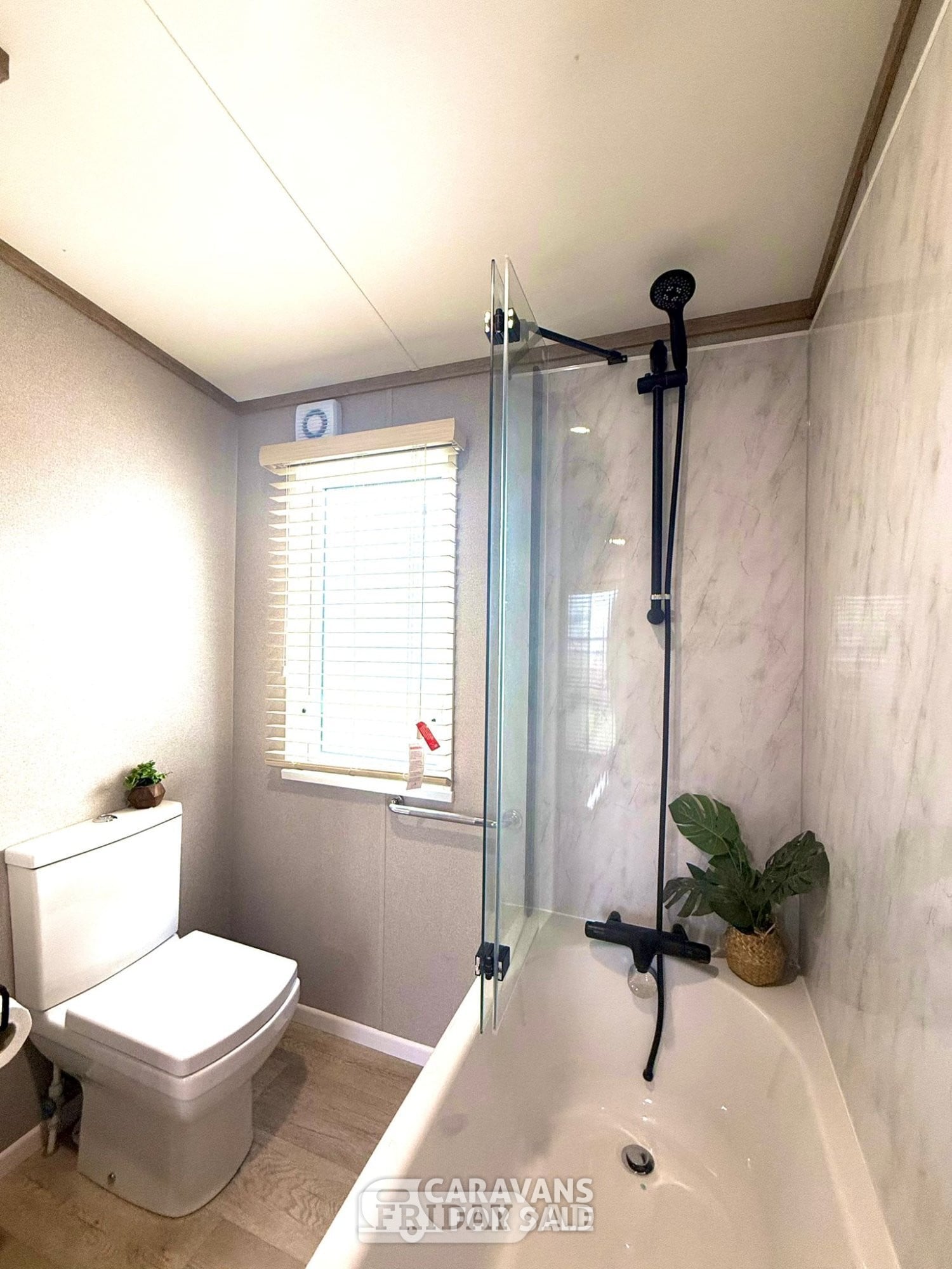 Stunning Sea View ABH Beaumont Lodge – Bay View Plot - Holiday Homes