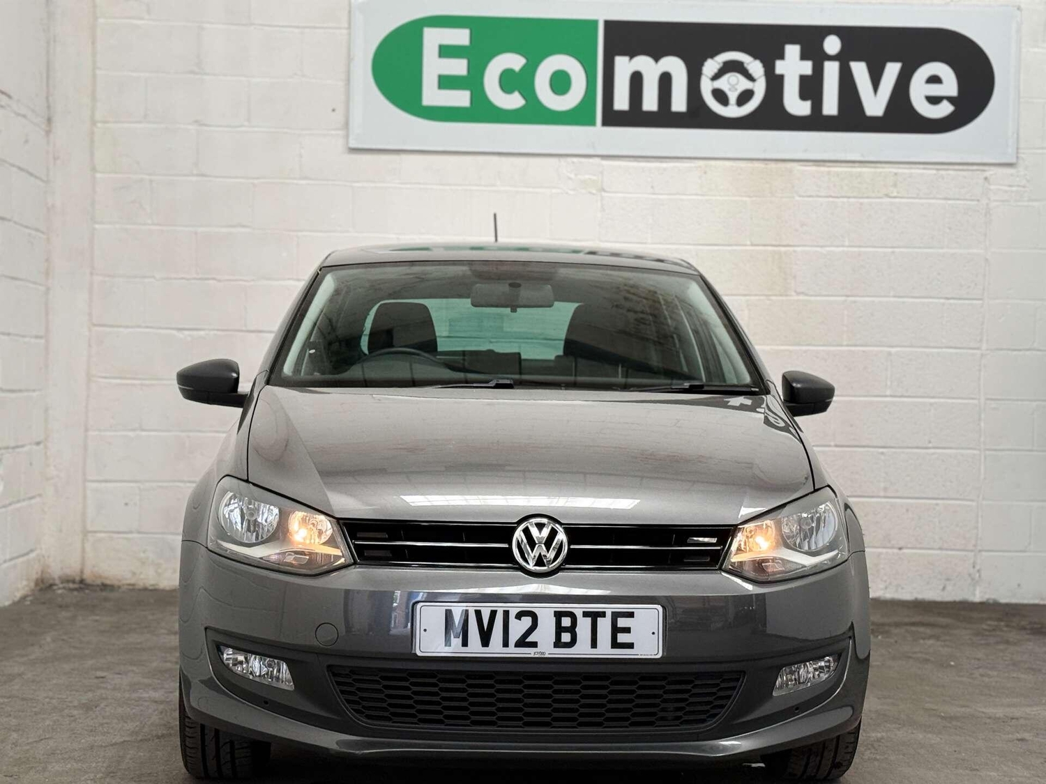 Volkswagen Polo 2012 - Cars
