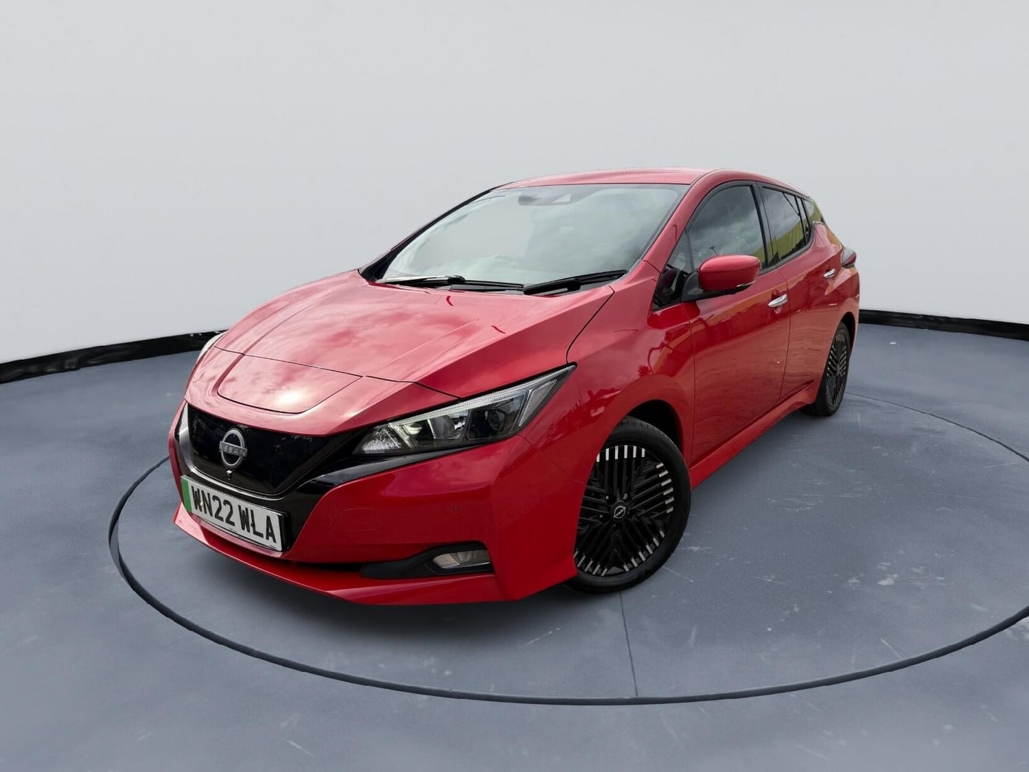 Nissan LEAF 2022 in Ealing