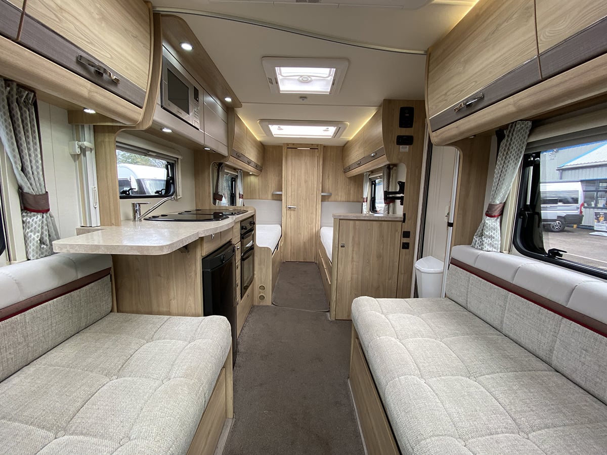 Elddis Platinum Edition 185 Newark