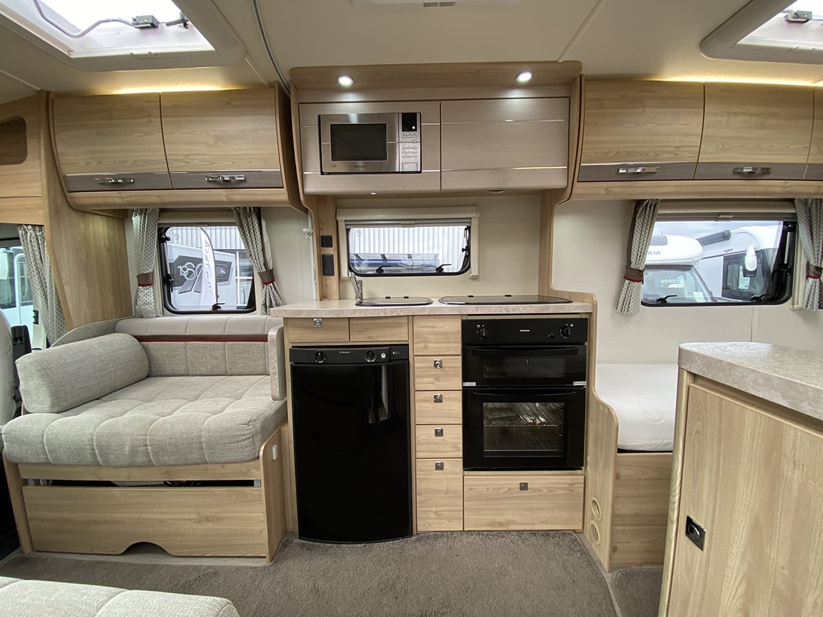 Elddis Platinum Edition 185 2016 for sale - Motorhomes & Caravans