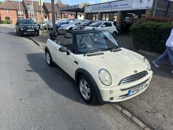 Mini Convertible 2006