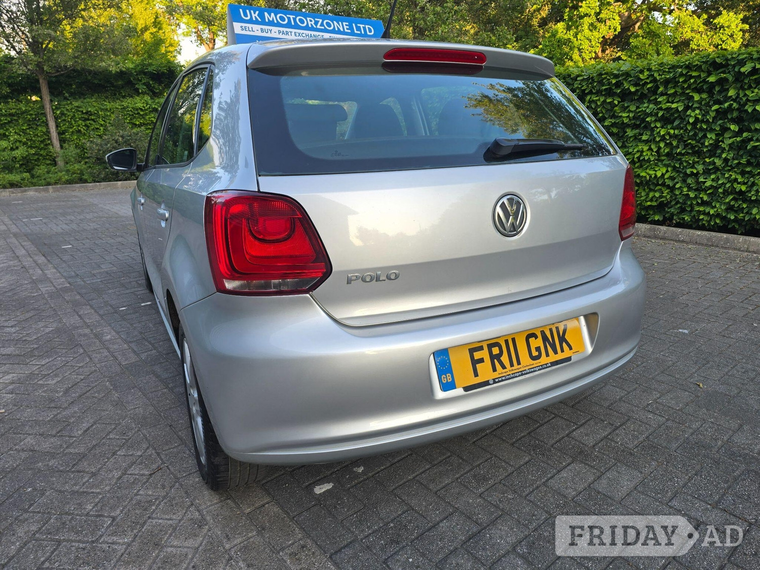 Volkswagen Polo 2011 - Cars