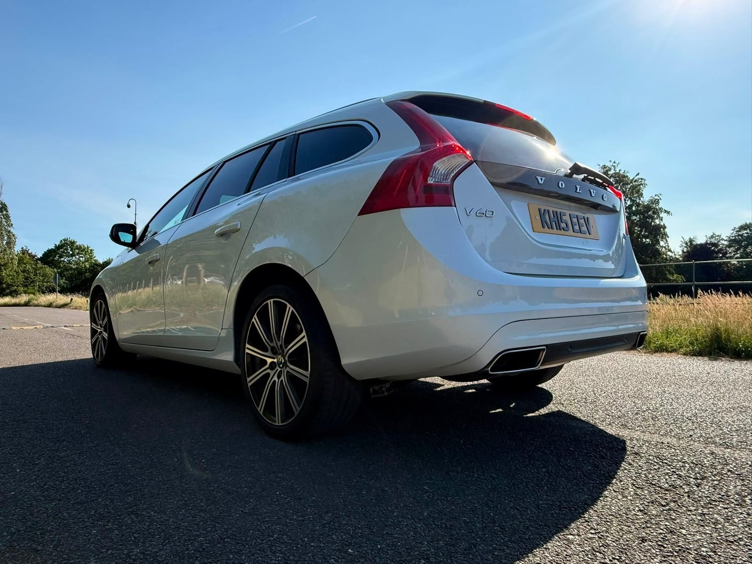 Volvo V60 2015 - Cars in Hayes
