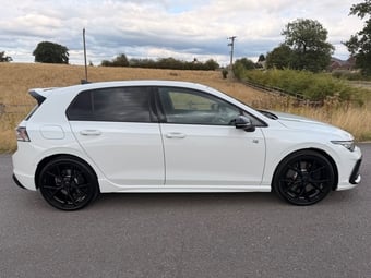Volkswagen Golf 2025
