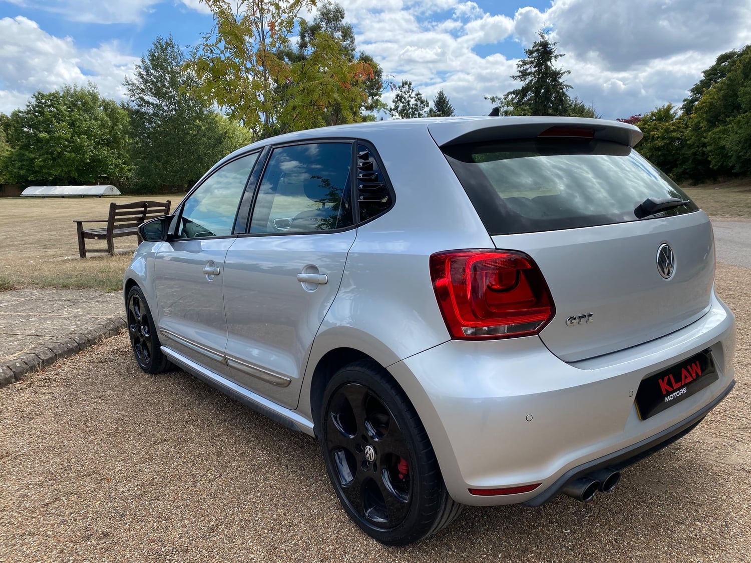 Volkswagen Polo 2012 - Cars in Slough
