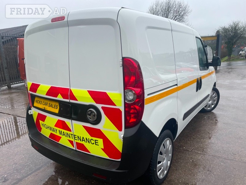 Vauxhall Combo 2018 - Vans & Commercial Vehicles in Liskeard