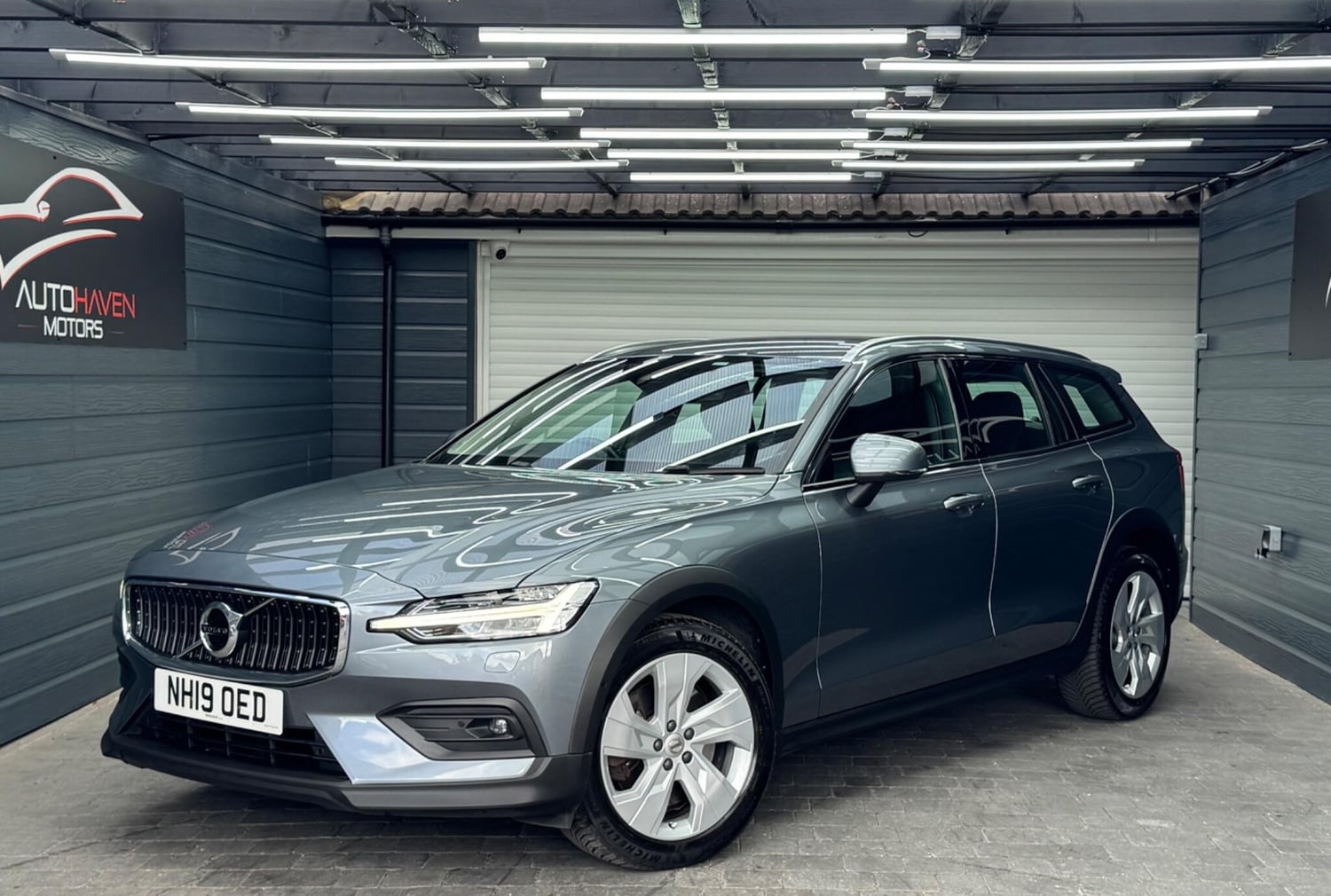 Volvo V60 High Wycombe