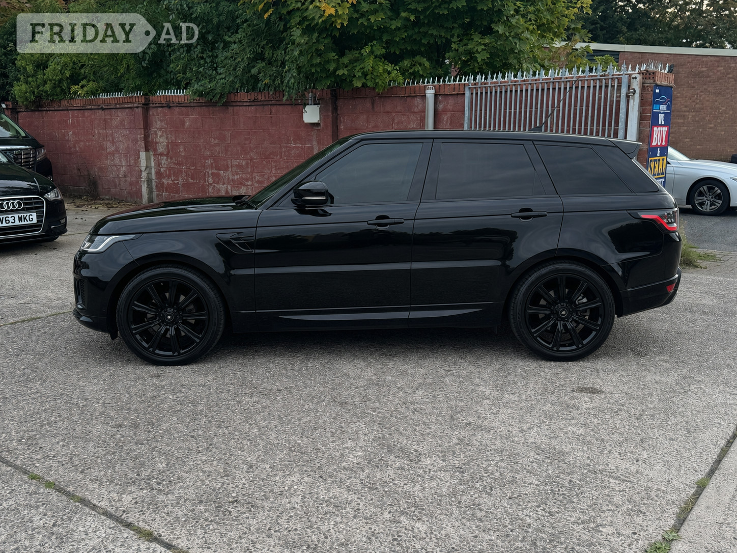 [ berth ]Land Rover Range Rover Sport