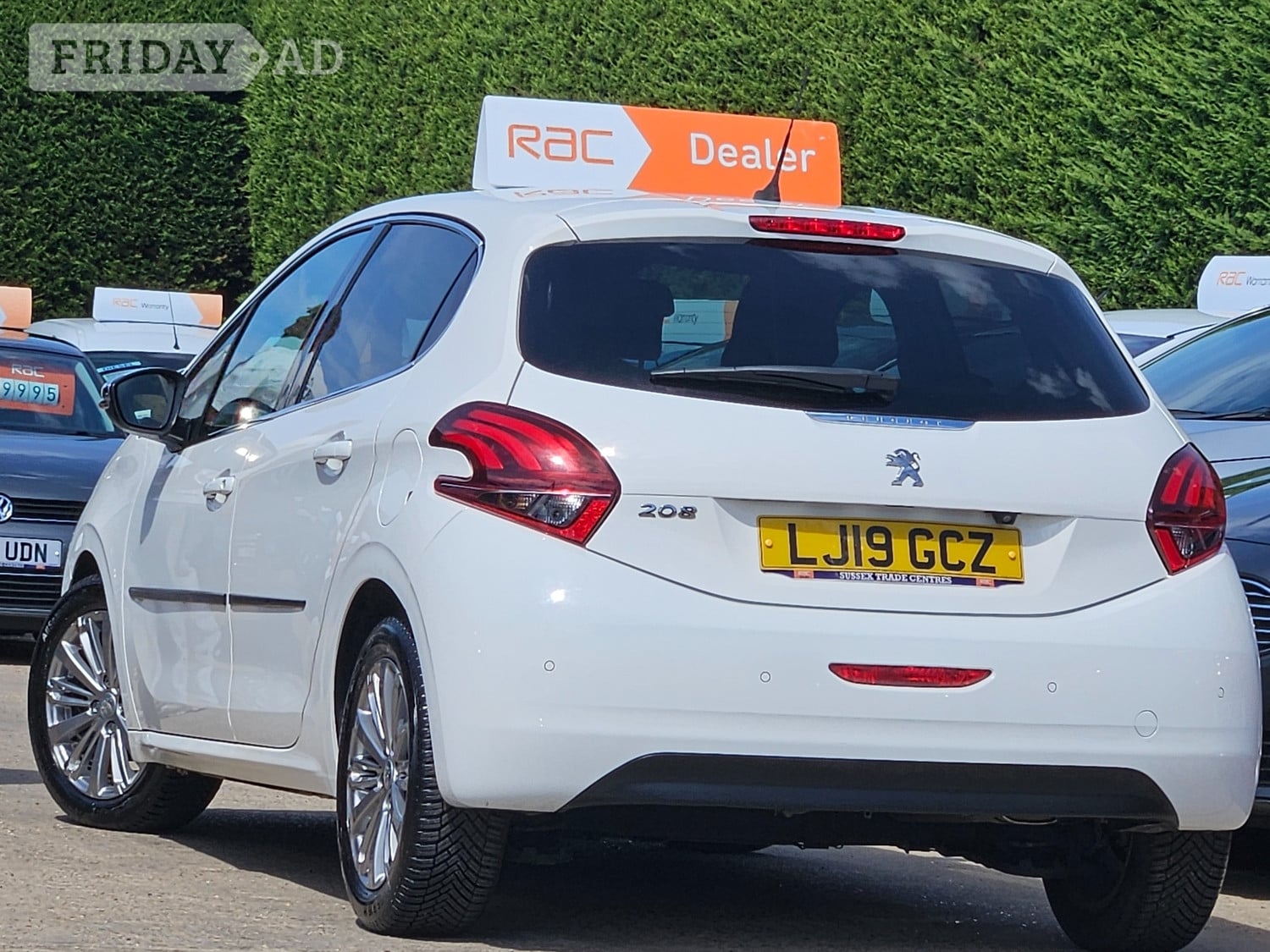 Peugeot 208 2019 - Cars