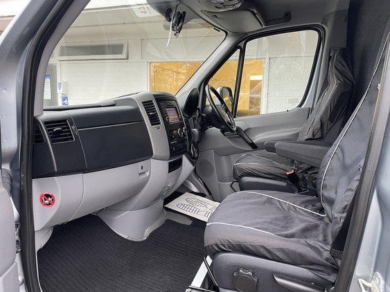 [ berth ]Equicruiser 