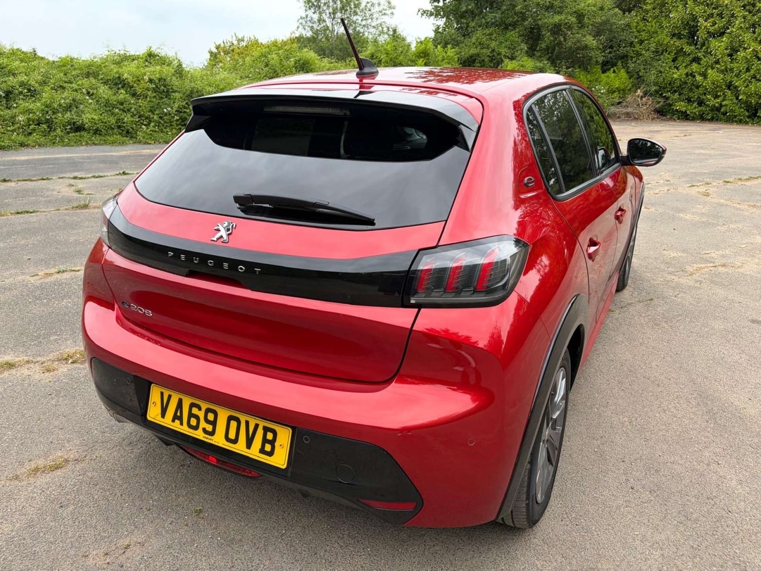 Peugeot 208 2020 - Cars in Leatherhead