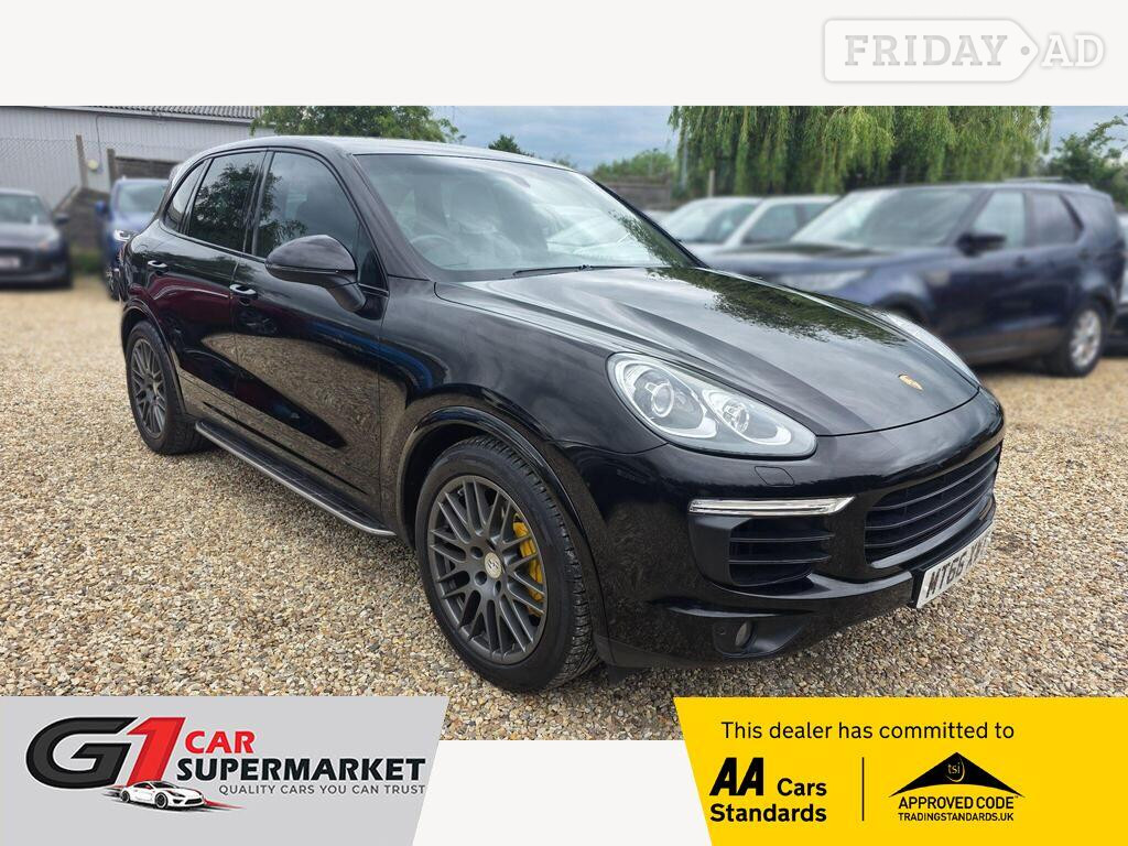 Porsche Cayenne 2016 in Leighton Buzzard