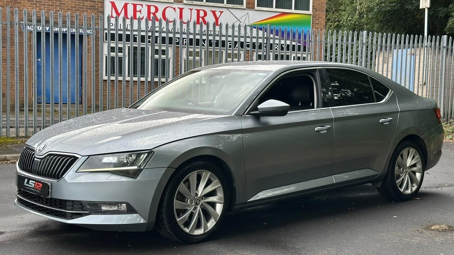 [ berth ]Skoda Superb