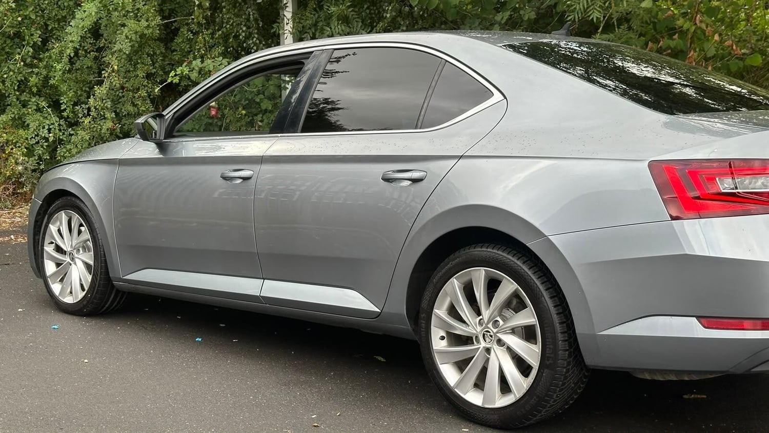 Skoda Superb 2015 - Cars in Leeds