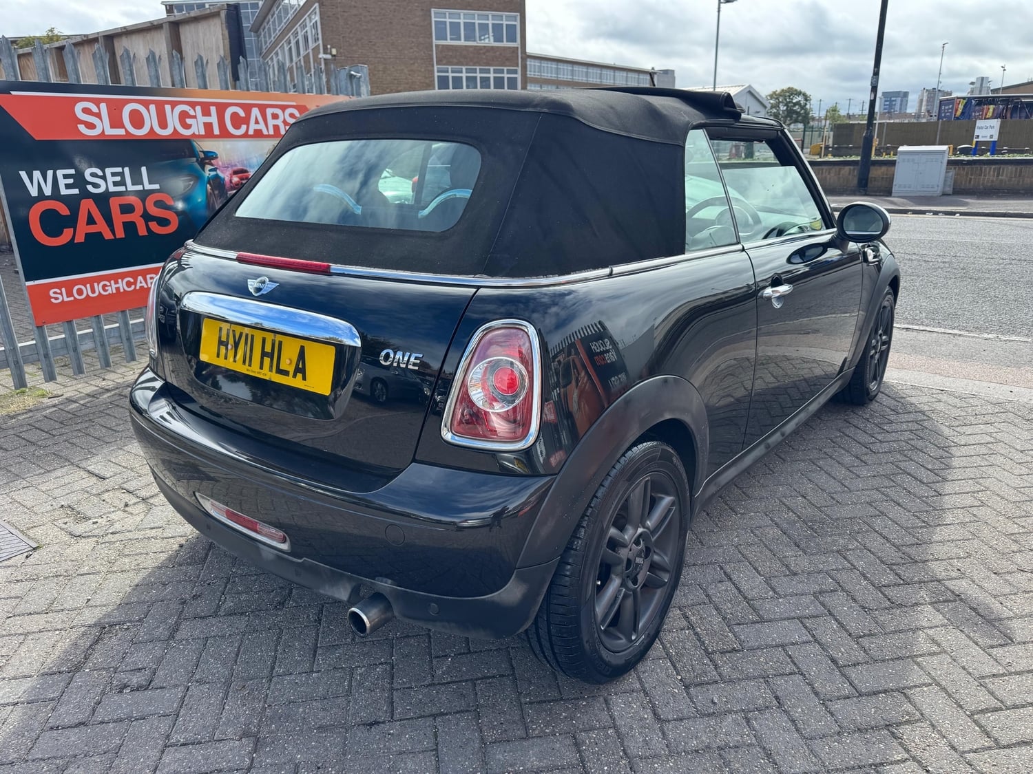 Mini Convertible 2011 - Cars in Slough