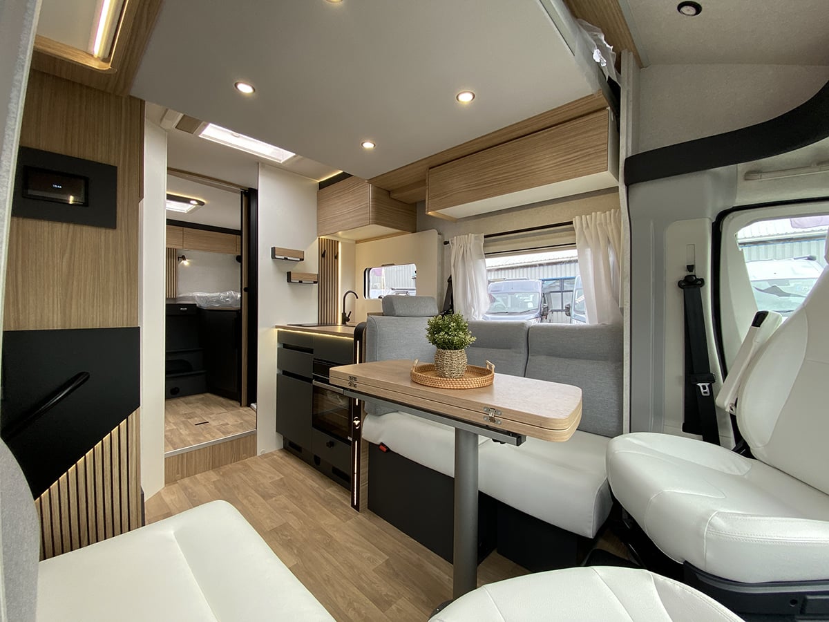 Pilote Evidence P740 FGJ 2027 for sale - Motorhomes & Caravans