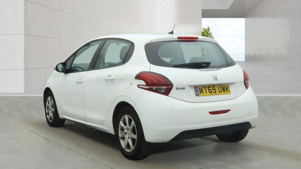 [ berth ]Peugeot 208