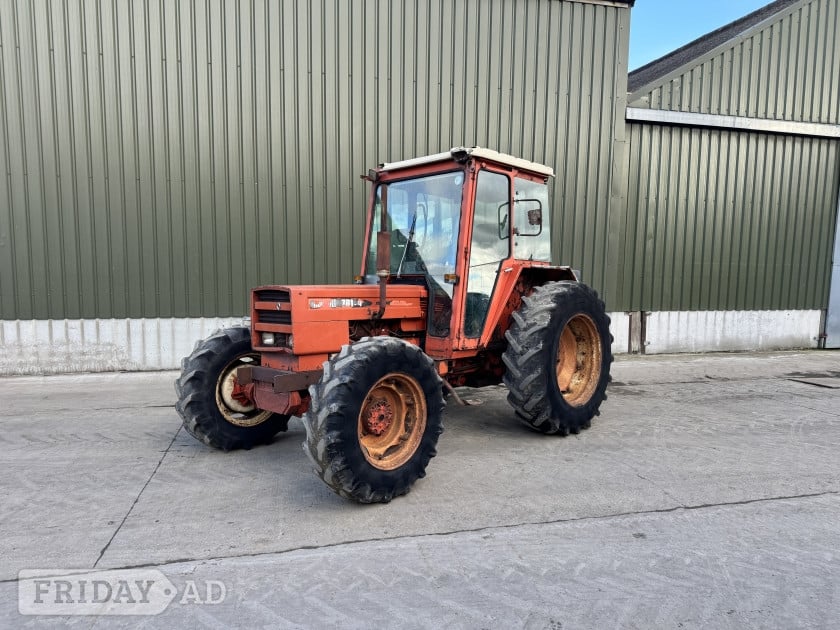 Renault  (1979) Tractor in York