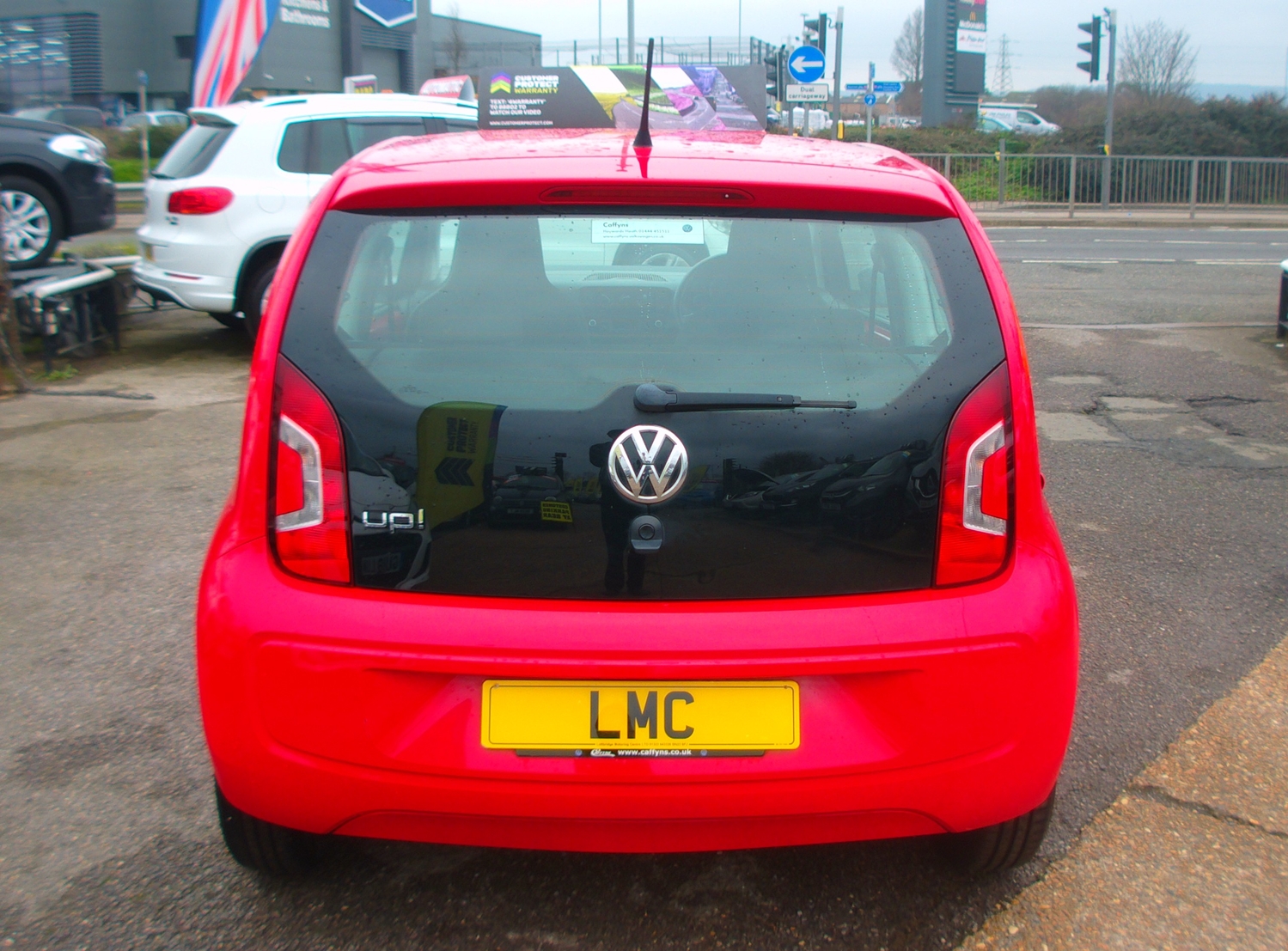 Volkswagen UP! 2014 - Cars